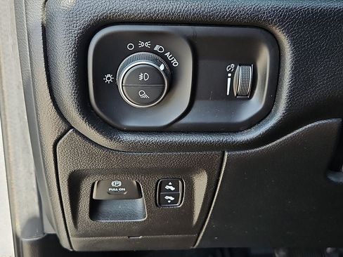 Used 2022 RAM 1500 Lone Star RWD image 24