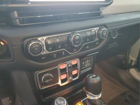 Certified 2024 Jeep Wrangler Sahara image 20