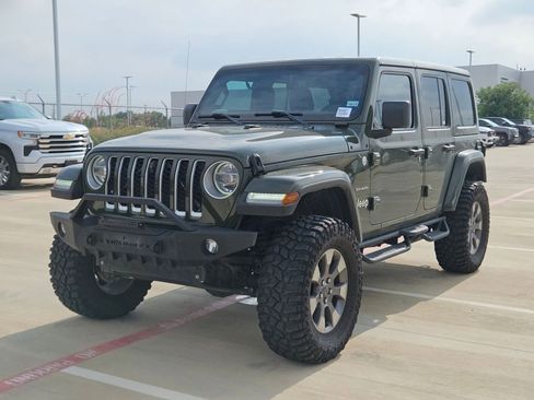 Used 2021 Jeep Wrangler Unlimited Sahara AWD/4WD image 7