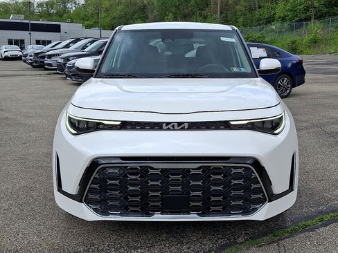Used 2023 Kia Soul GT-Line w/ GT-Line Technology Package FWD image 2
