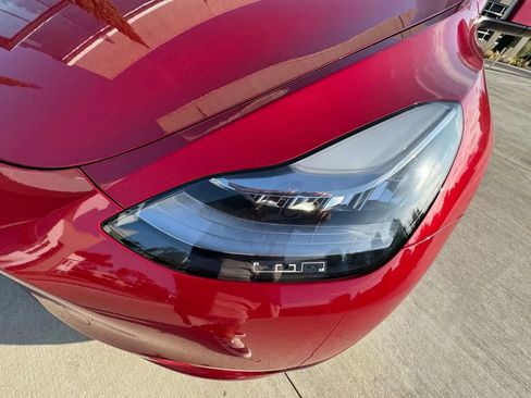 Used 2023 Tesla Model Y Long Range AWD/4WD image 32