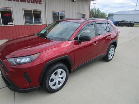 Used 2019 Toyota RAV4 LE w/ All Weather Liner Package image 4