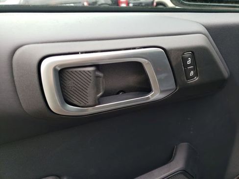 New 2026 Ford Bronco Badlands image 18