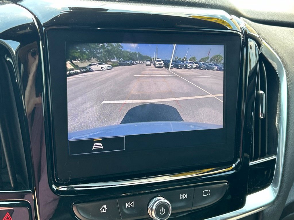 Used 2023 Chevrolet Traverse LT FWD image 35