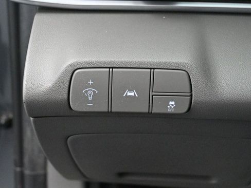 Used 2023 Hyundai Elantra SEL image 25