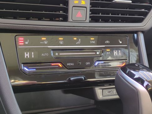 New 2026 Volkswagen Jetta SE image 12