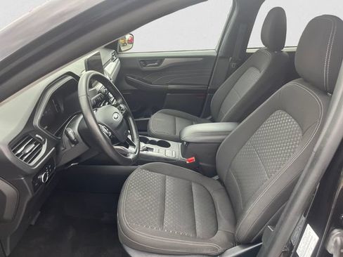 Used 2024 Ford Escape Active AWD/4WD image 9