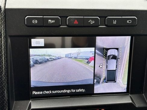 Used 2021 Ford F250 Lariat w/ Lariat Ultimate Package AWD/4WD image 28