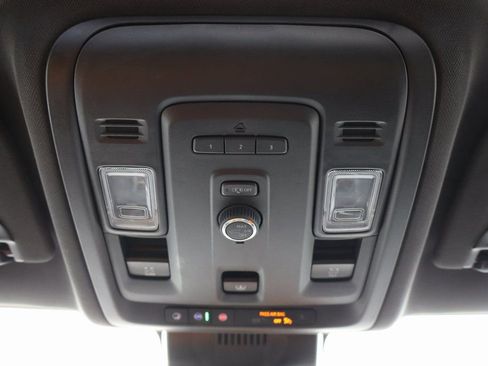 Used 2024 Chevrolet Tahoe RST image 15