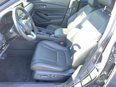 Used 2025 Honda Accord Touring image 13