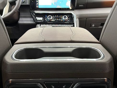 Used 2026 GMC Sierra 1500 Denali w/ Denali Reserve Package AWD/4WD image 37