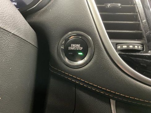 Used 2019 Chevrolet Trax LT w/ LT Convenience Package image 22