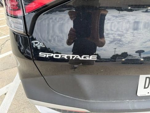 Used 2025 Kia Sportage EX w/ Premium Package FWD image 7