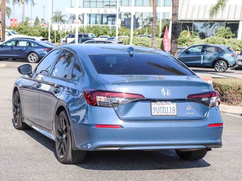 Used 2025 Honda Civic Sport image 13