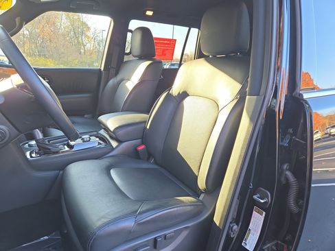 Certified 2024 Nissan Armada SL w/ Midnight Edition Package image 14