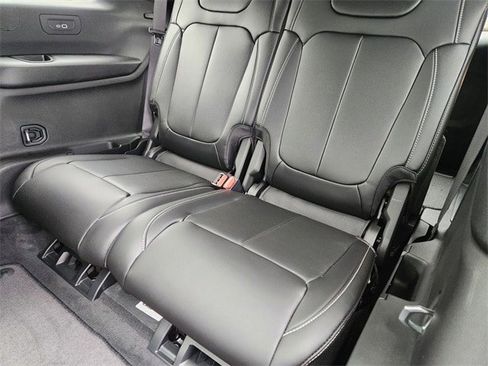 New 2025 Jeep Grand Cherokee L Limited image 22