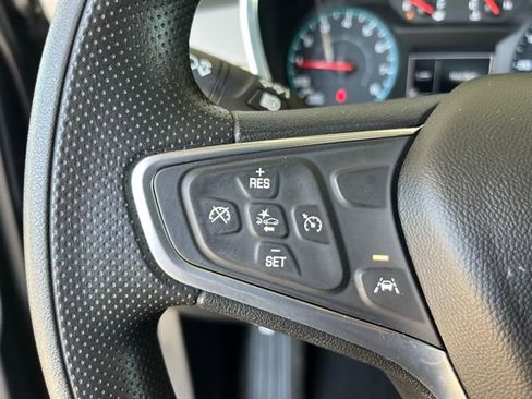 Used 2022 Chevrolet Equinox LS AWD/4WD image 16