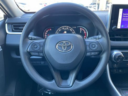 Used 2025 Toyota RAV4 XLE image 29
