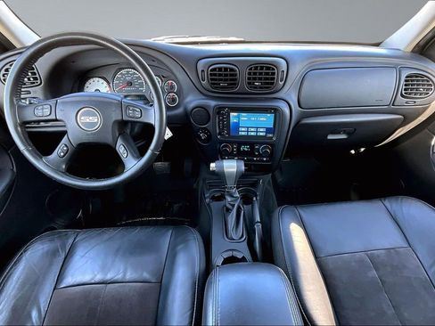 Used 2008 Chevrolet TrailBlazer SS w/ Sun And 6-Disc Cd Package image 15