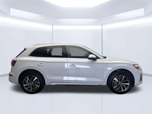 Used 2023 Audi Q5 2.0T Premium Plus w/ Premium Plus Package AWD/4WD image 12