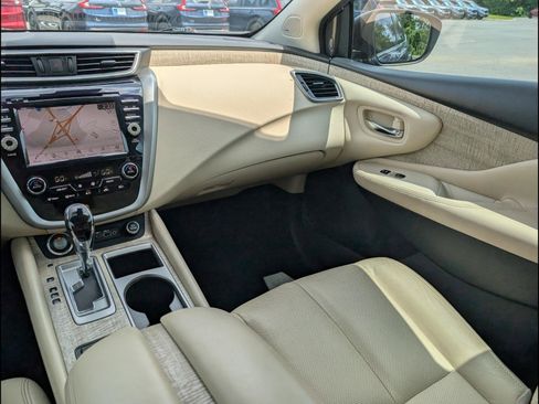 Used 2021 Nissan Murano SL w/ SL Moonroof Package FWD image 9