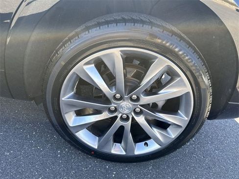 Used 2021 Buick Envision Avenir w/ Technology Package II image 32