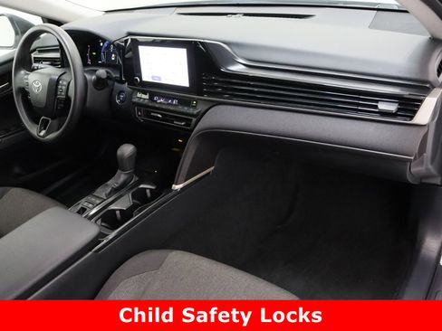 Certified 2025 Toyota Camry LE image 35
