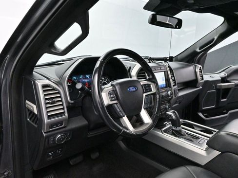 Used 2018 Ford F150 Platinum w/ Equipment Group 701A Luxury image 13