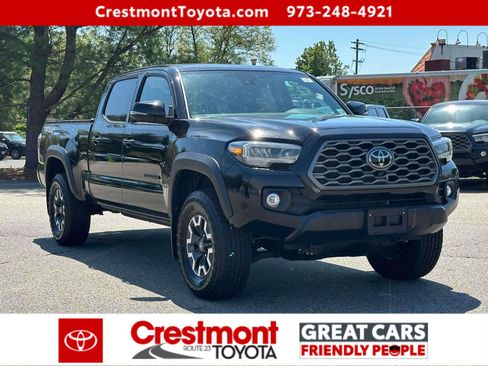Used 2023 Toyota Tacoma TRD Off-Road w/ TRD Premium Off Road Package AWD/4WD image 2
