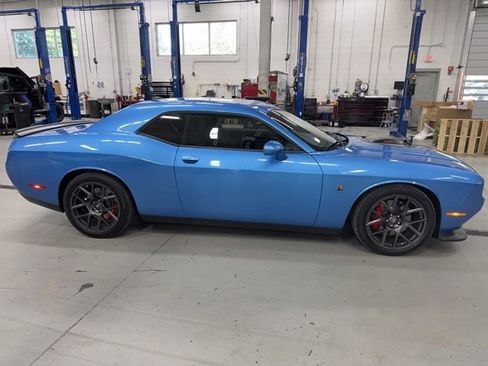 Used 2018 Dodge Challenger R/T Scat Pack RWD image 7