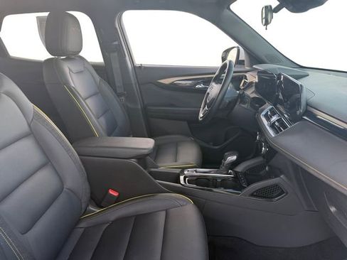 Used 2024 Chevrolet TrailBlazer ACTIV w/ Driver Confidence Package image 17