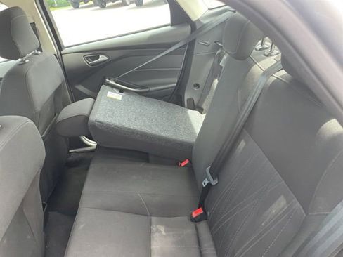Used 2018 Ford Focus SE FWD image 50