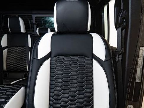 Used 2026 Jeep Gladiator Sport image 42