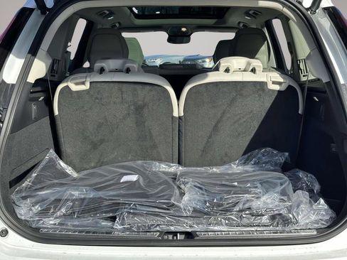 New 2026 Volvo XC90 B6 Ultra w/ Protection Package AWD/4WD image 13