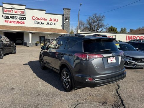 Used 2018 Toyota RAV4 LE w/ All Weather Liner Package FWD image 8