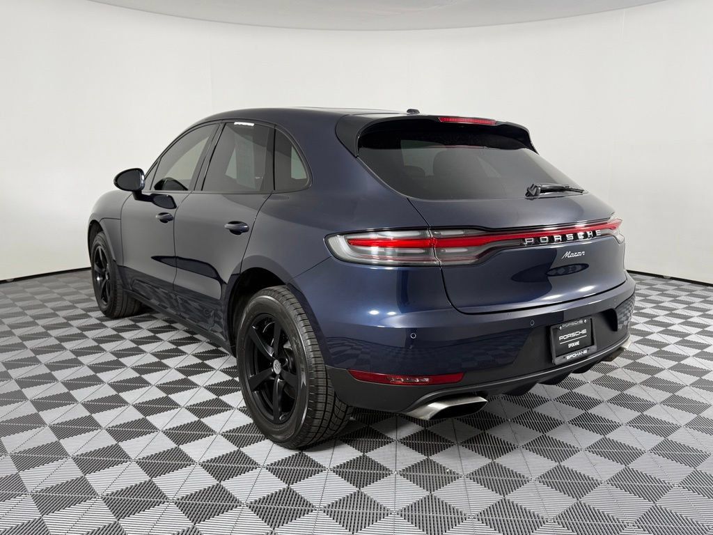 Certified 2021 Porsche Macan AWD/4WD image 3