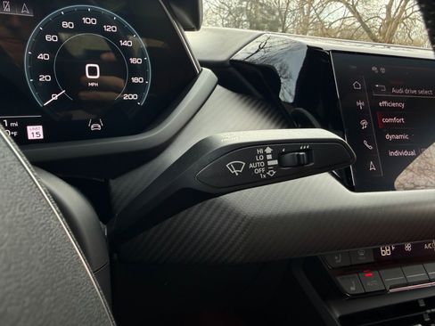 Used 2024 Audi RS e-tron GT w/ Carbon Performance Package image 50