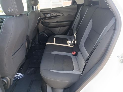 Used 2025 Chevrolet TrailBlazer LT FWD image 15