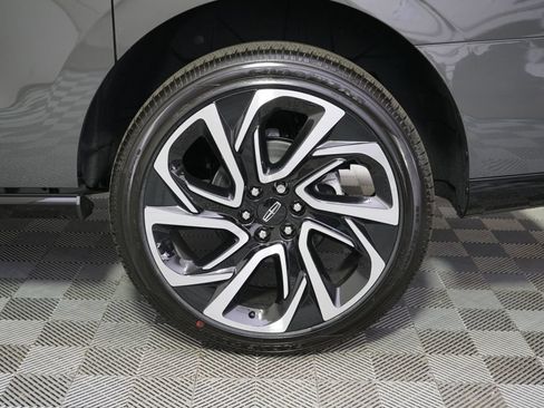 New 2026 Lincoln Navigator L Black Label AWD/4WD image 21