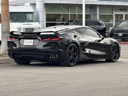 Used 2022 Chevrolet Corvette Stingray Premium Cpe w/ Z51 Performance Package image 3