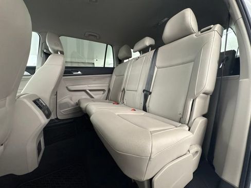 Used 2019 Volkswagen Atlas SE w/ Towing Package FWD image 12