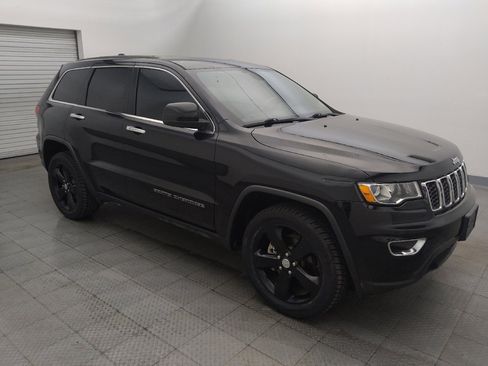 Used 2017 Jeep Grand Cherokee Laredo RWD image 11