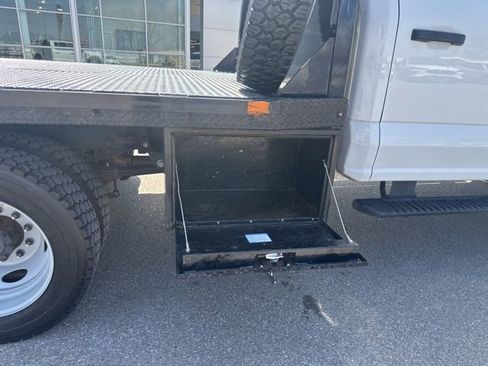 Used 2024 Ford F450 XL w/ XL Chrome Package image 27