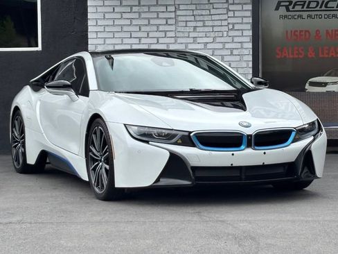 Used 2019 BMW i8 Coupe AWD/4WD image 1