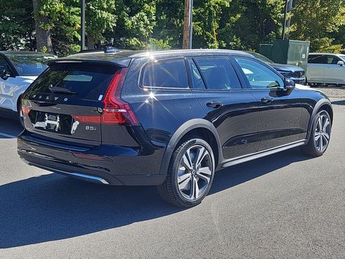 New 2026 Volvo V60 B5 Cross Country Plus w/ Protection Package Premier image 2