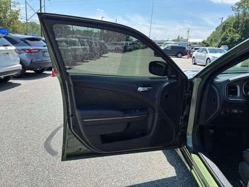 Used 2022 Dodge Charger SRT Hellcat RWD image 25