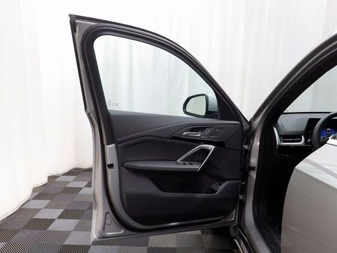 New 2026 BMW X1 xDrive28i w/ Convenience Package AWD/4WD image 4
