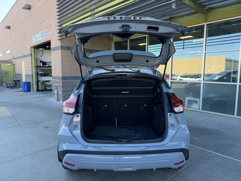Used 2024 Nissan Kicks SR w/ SR Premium Package image 35