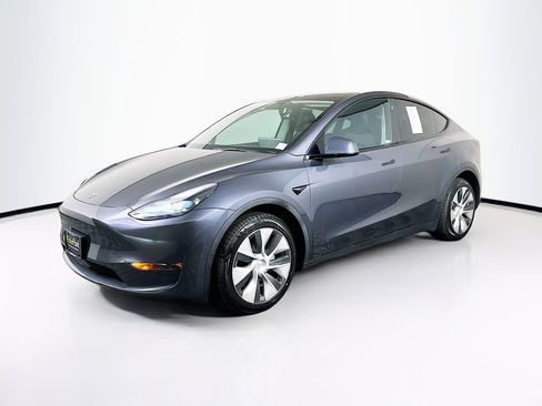Used 2023 Tesla Model Y Long Range AWD/4WD image 3