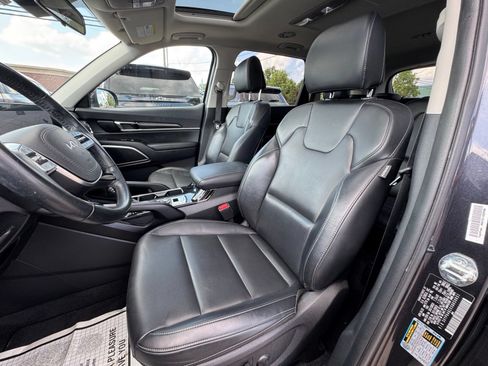 Used 2025 Kia Telluride S FWD image 13